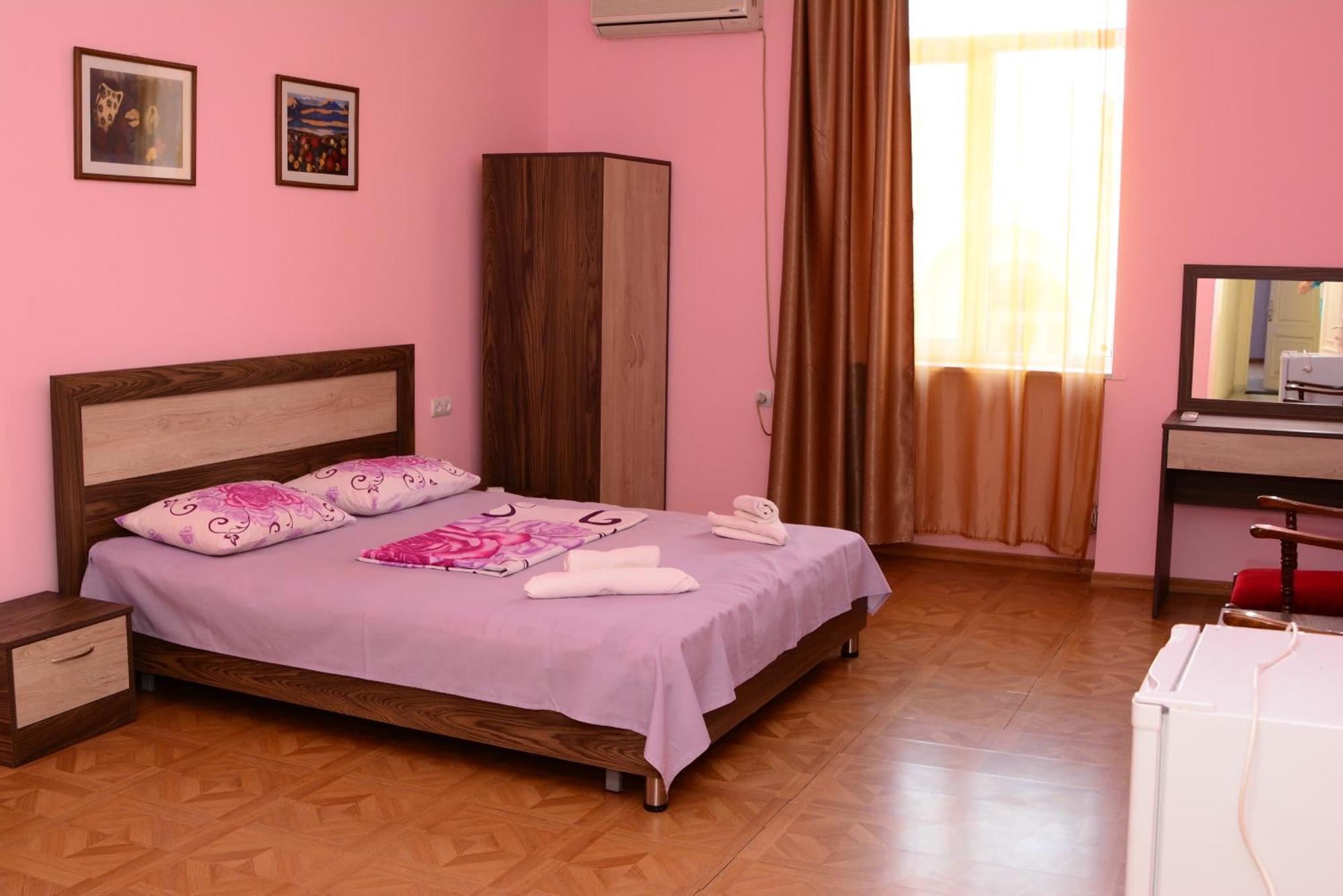 Villa Rosa Yerevan Ngoại thất bức ảnh